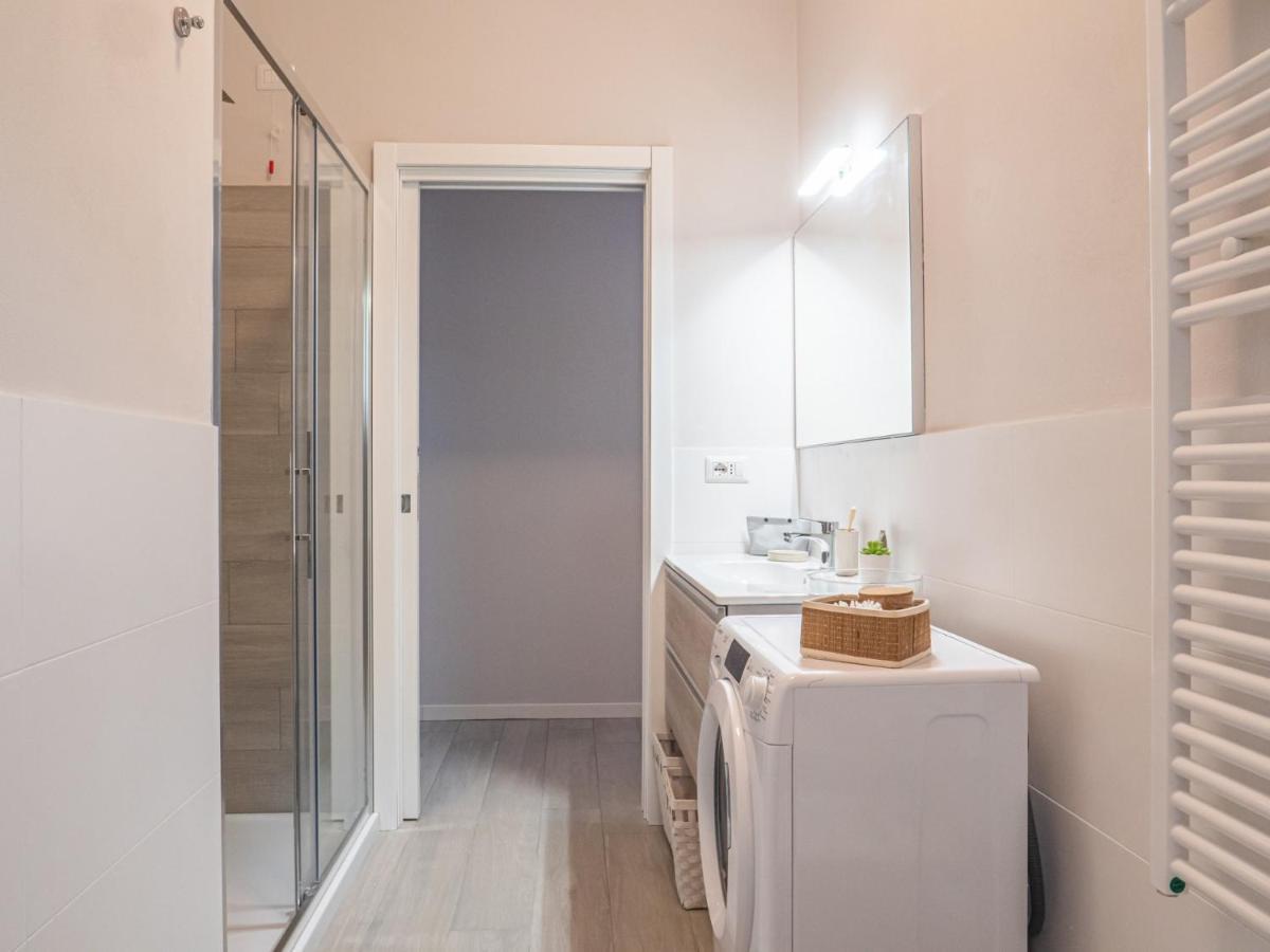 The Rent - With Balcony In Downtown * Milaan